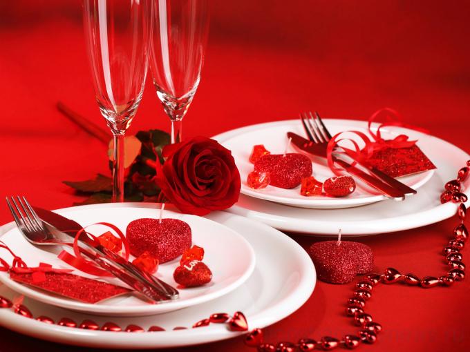 Как приготовить романтический ужин 14 февраля: всё для любви